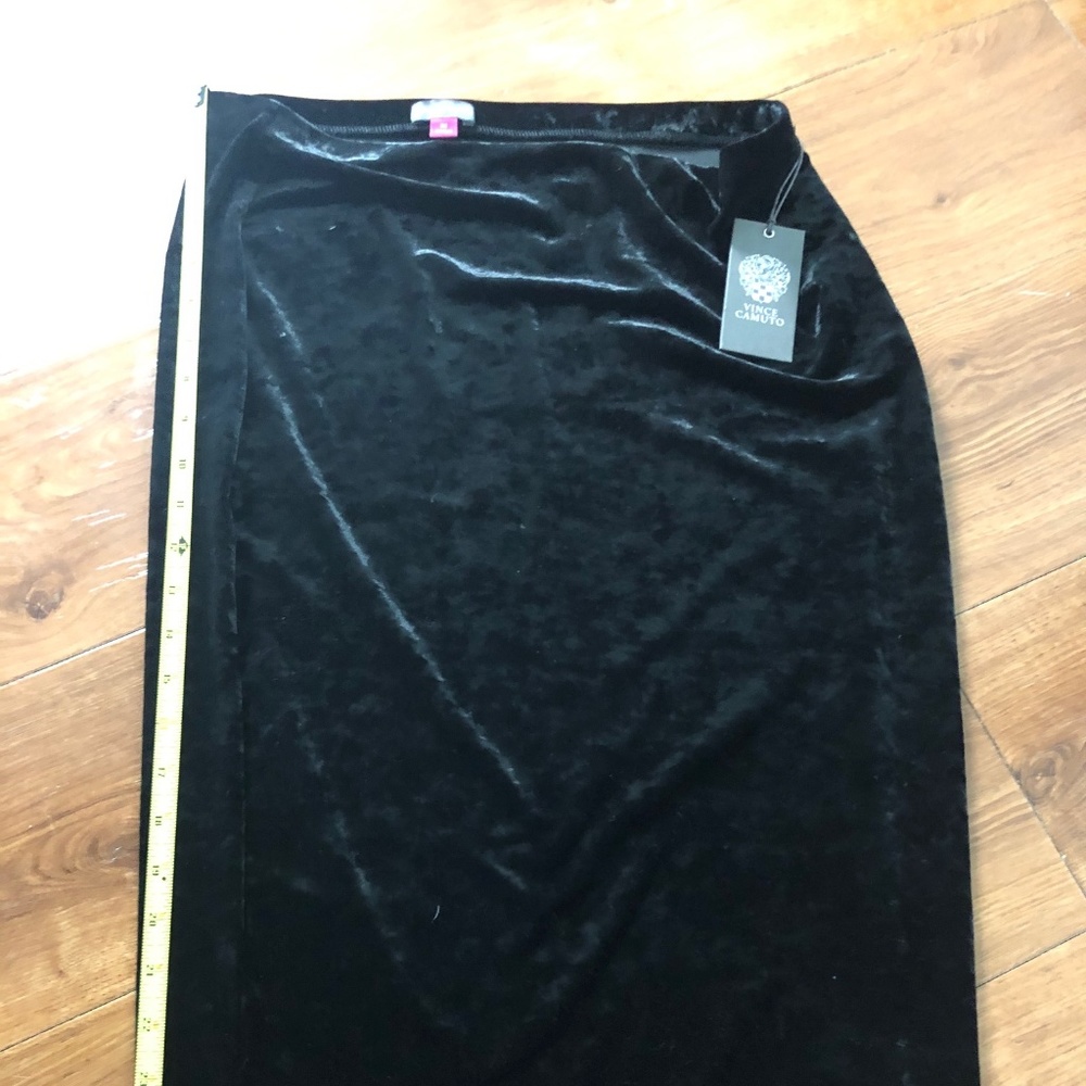 Vince Camuto Shiny Velvet skirt